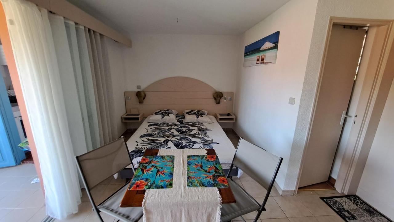 Studio Plage De L'Anse Caritan 圣安娜 外观 照片